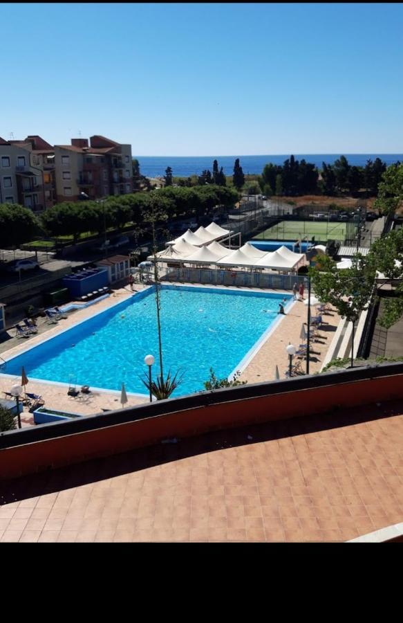 Appartamento Les Roches Noires Giardini Naxos Exterior photo